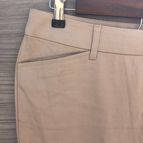 Khaki Crop capri pants Size 12 New without tags - Picture 3 of 6